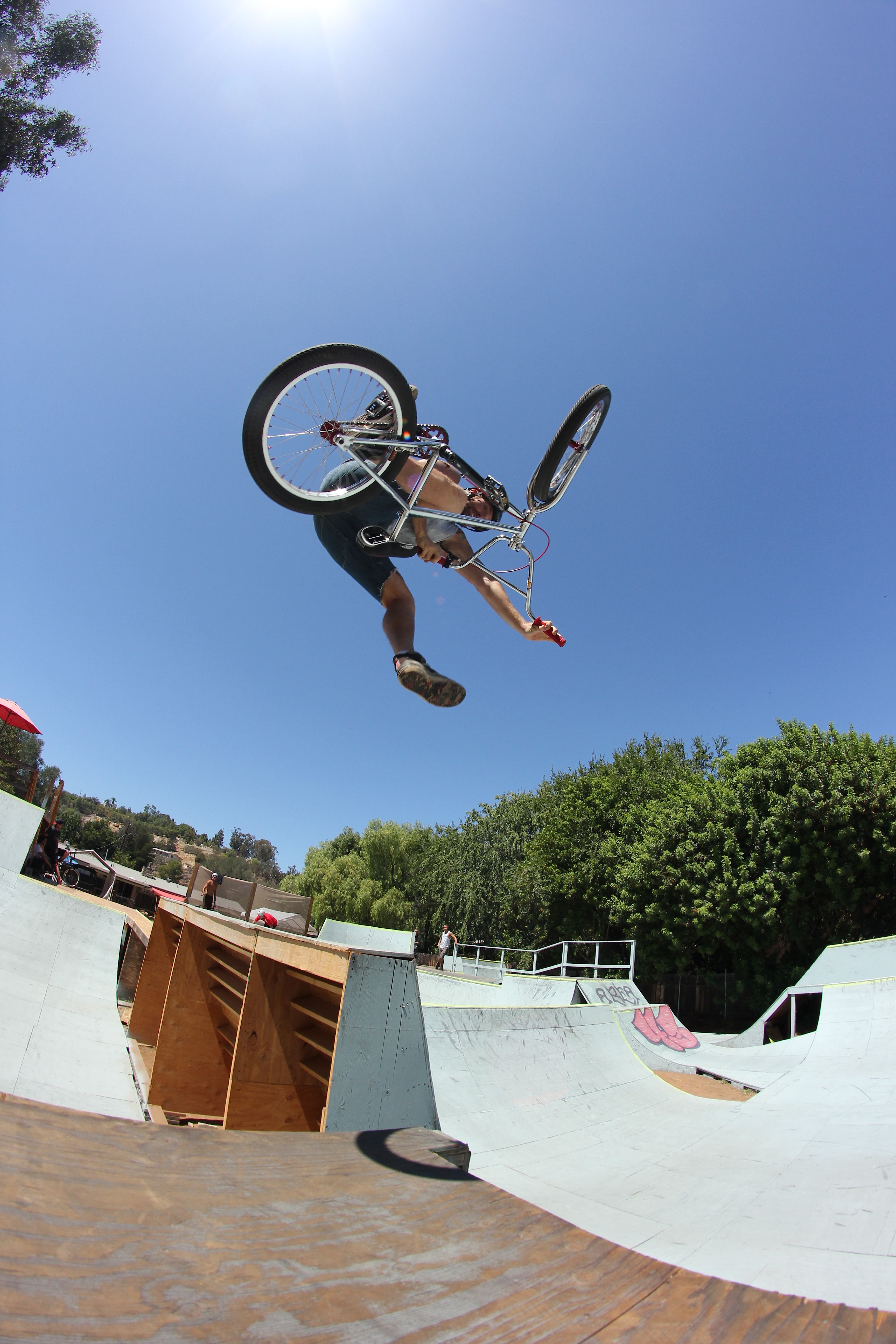 Adam Watkins: Perfect One-footed invert over the hip.