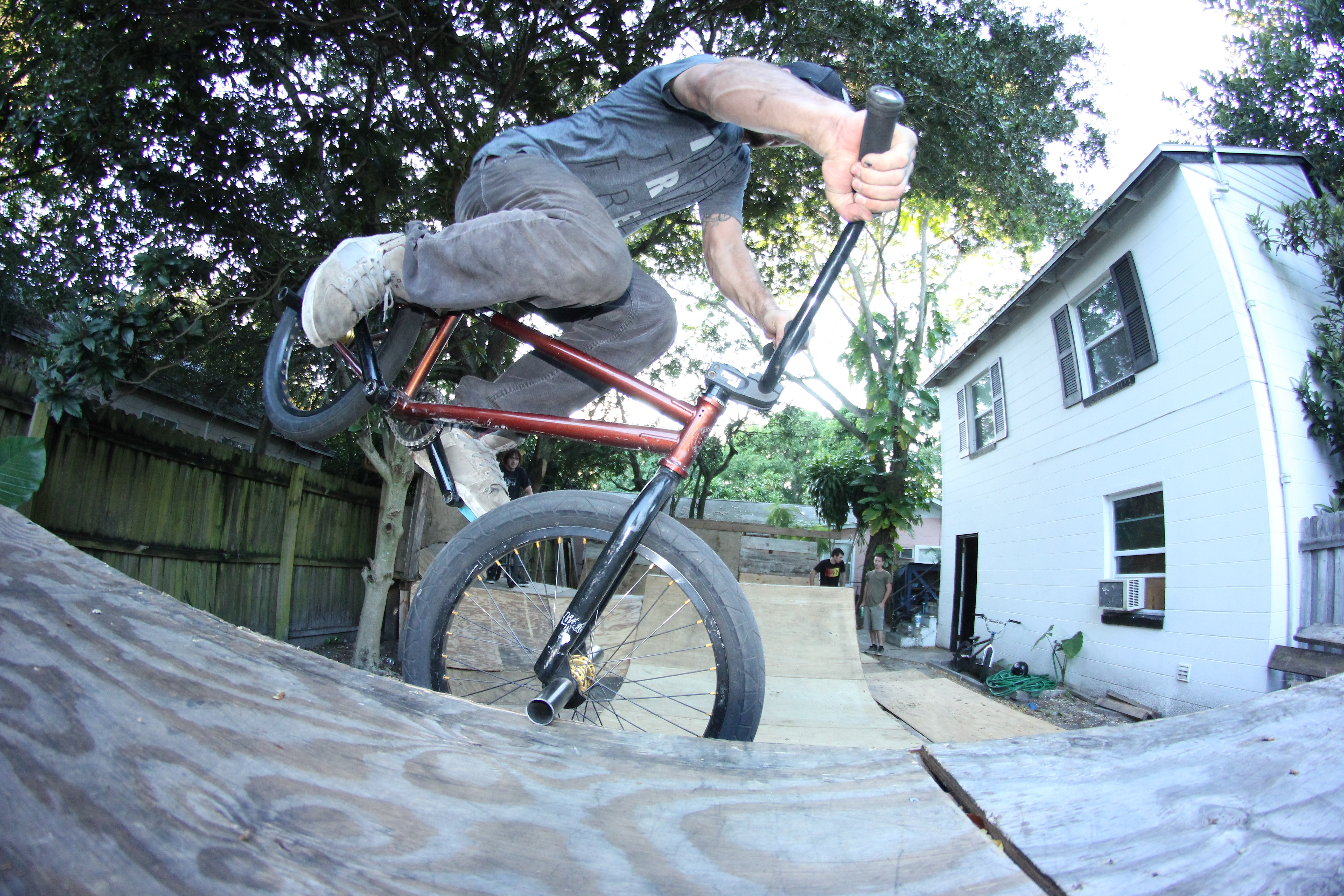 Steve-O. Toothing the quarter with four transitions.